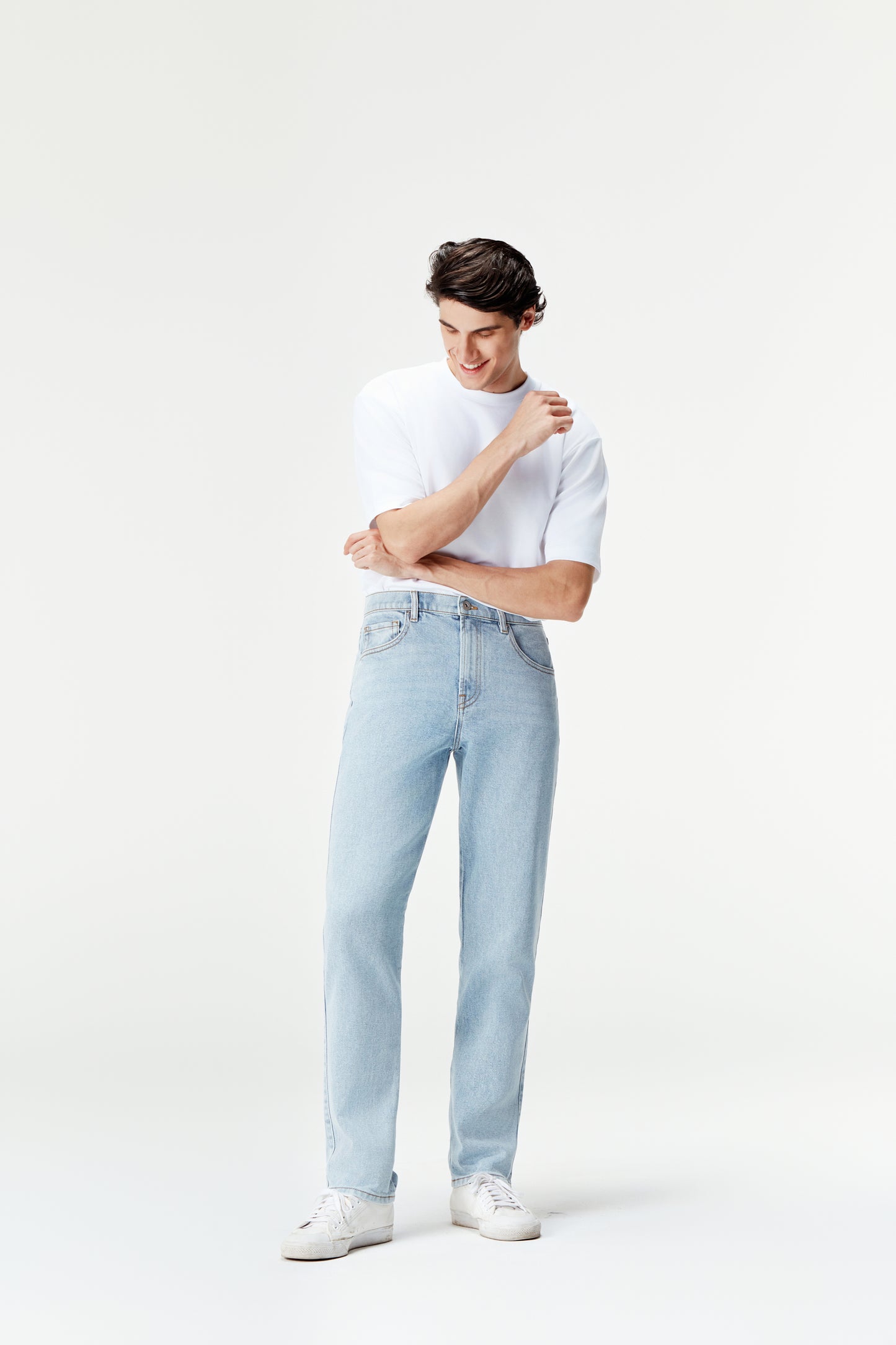 Men's Light Blue Fashion Versatile Jeans | Made to Measure