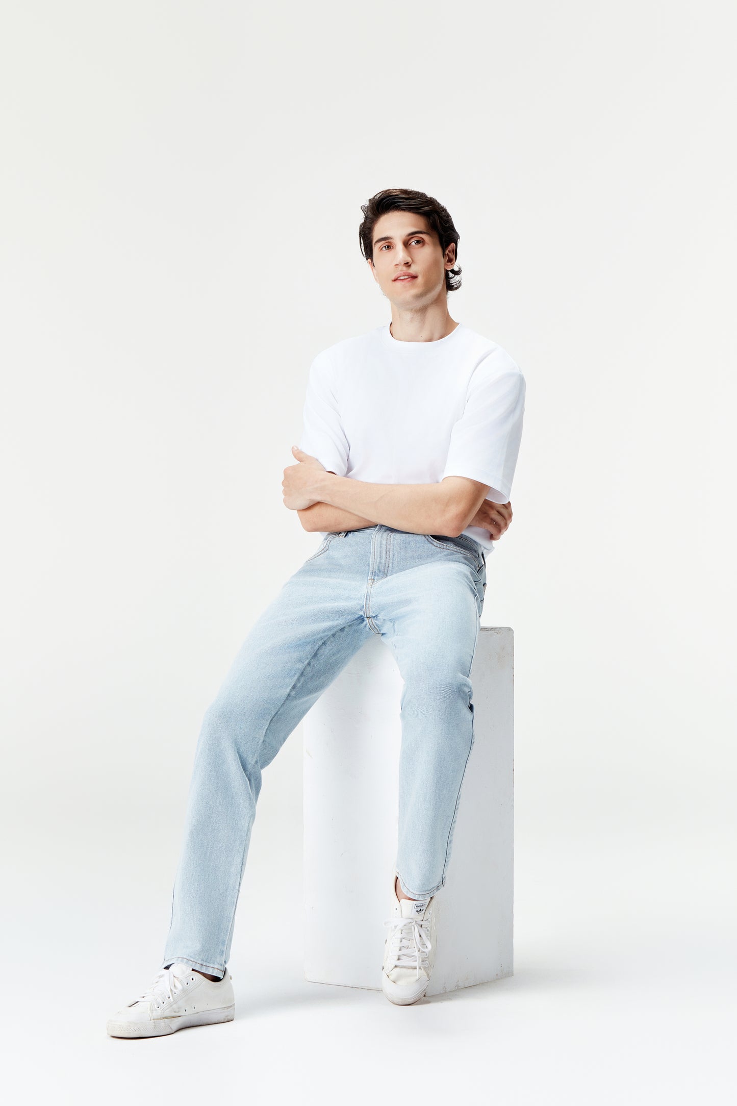 Men's Comfortable Straight-Leg Jeans | Made to Measure