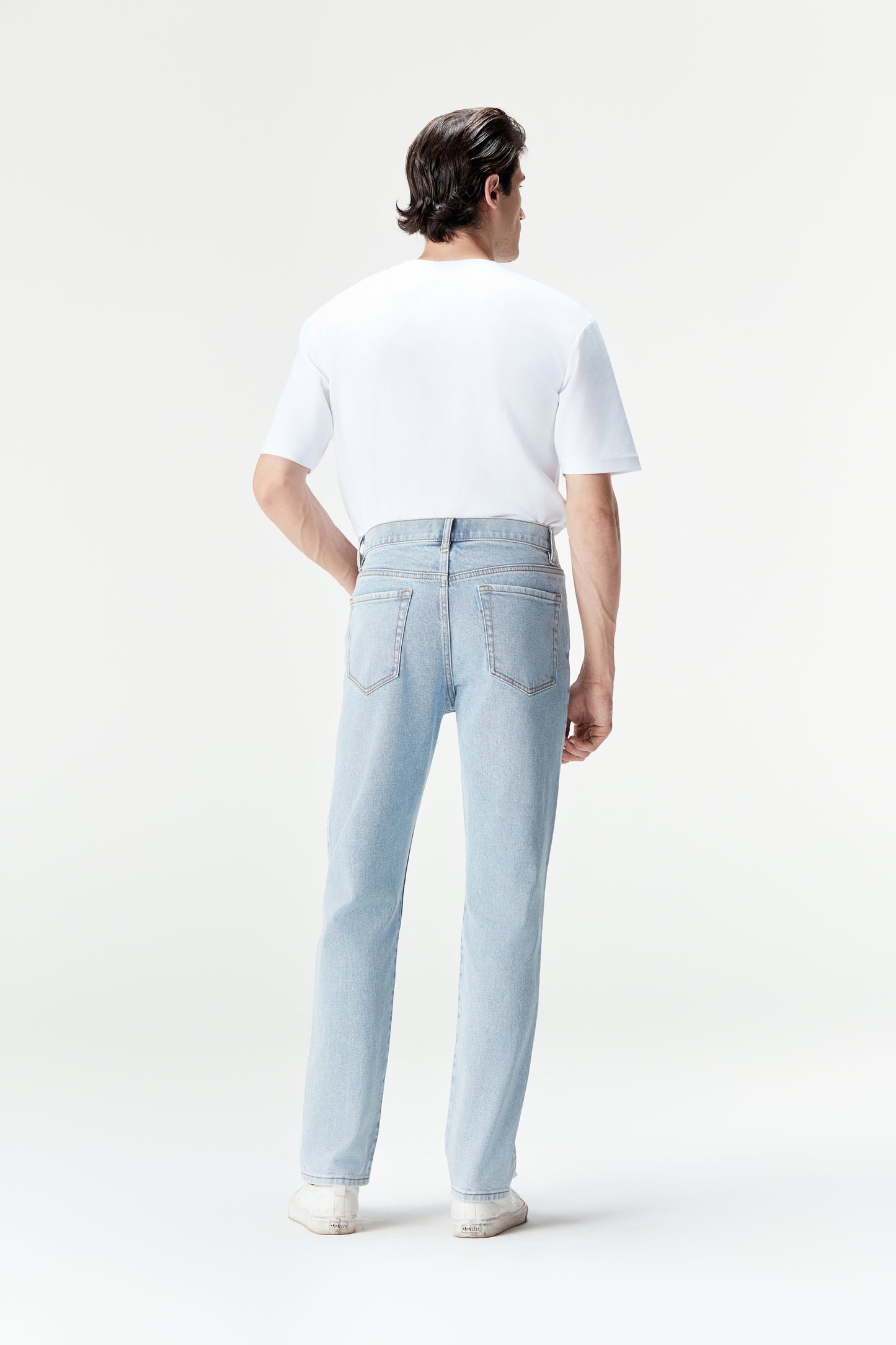 Men's Comfortable Straight-Leg Jeans  | Made to Measure